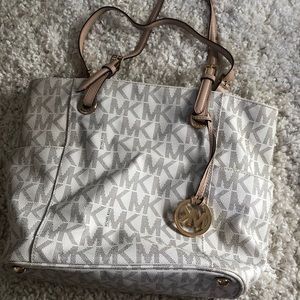 Michael Kors Shoulder Bag